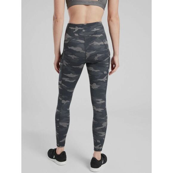 Athleta Ultimate 7/8 Tight Camo Stash Pocket High Rise Leggings XXS - Picture 5 of 16